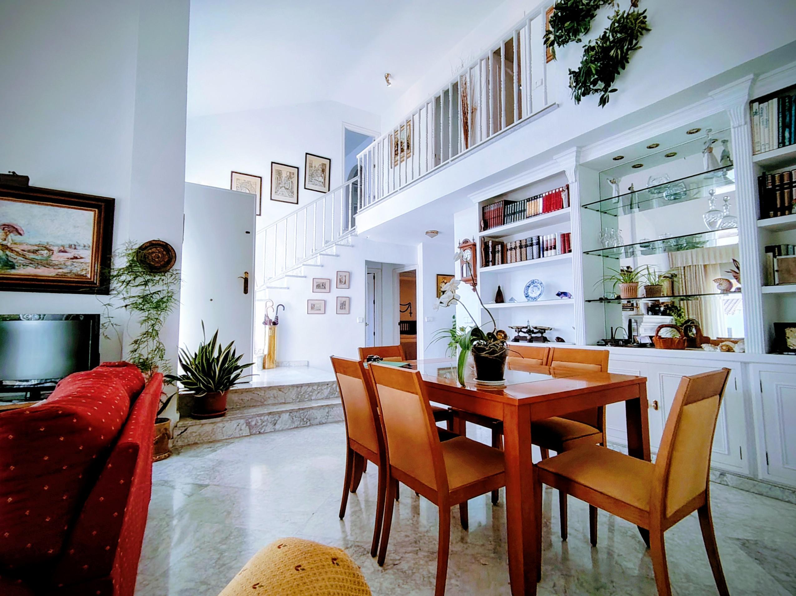 Imagen 6 Casa Pareada en venta en Málaga / A 10 minutos a pie de las playas de Pedregalejo El Palo