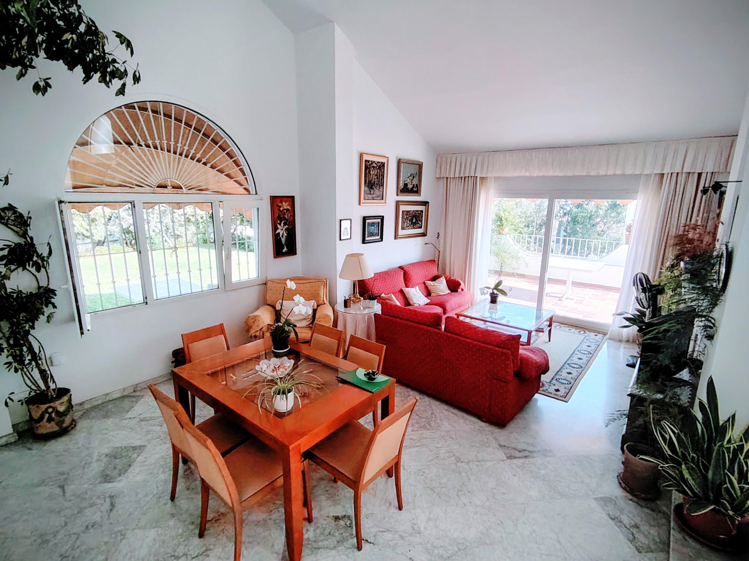 Imagen 4 Casa Pareada en venta en Málaga / A 10 minutos a pie de las playas de Pedregalejo El Palo