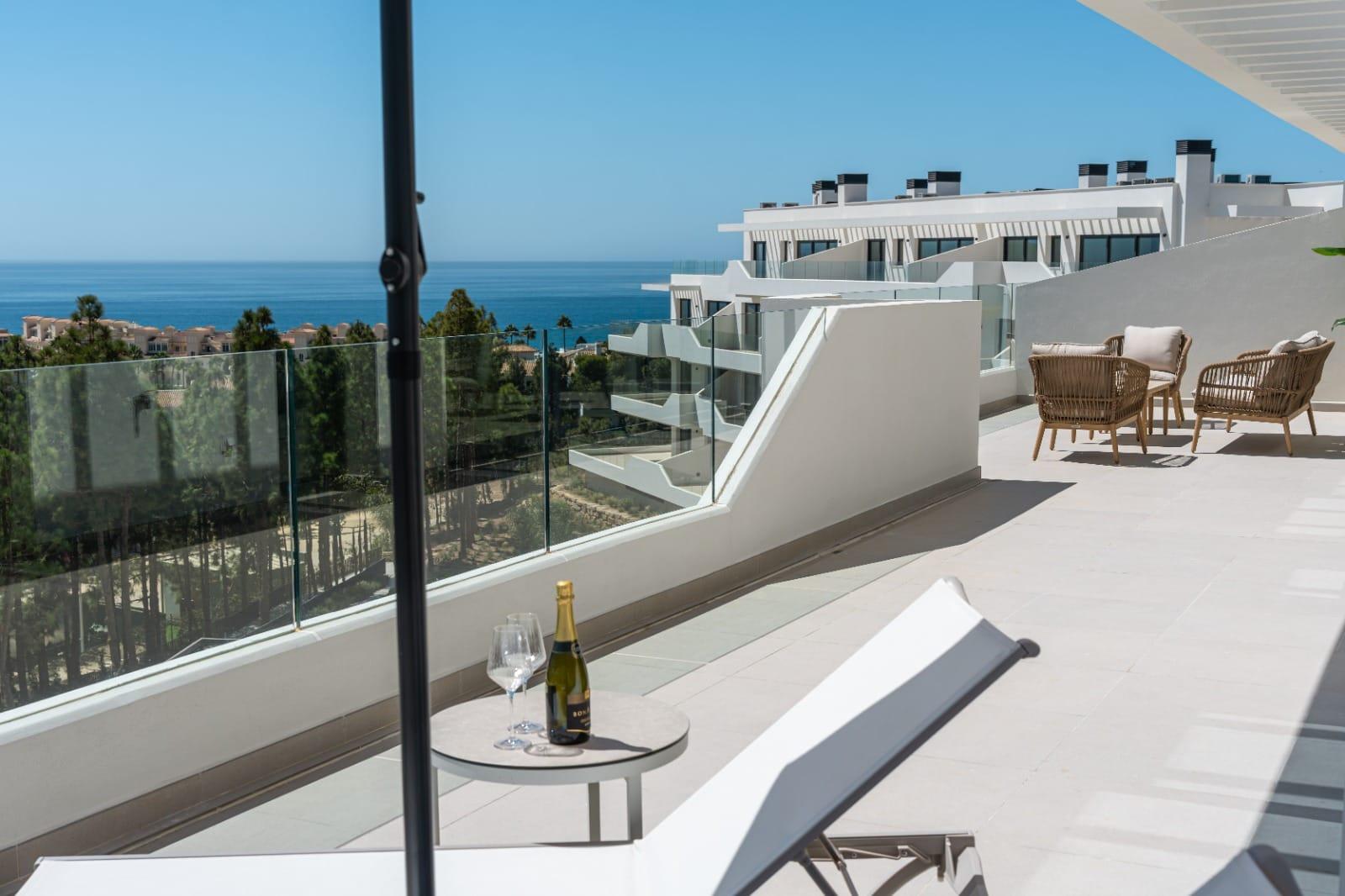 Imagen 5 Ático en venta en Mijas / El Chaparral, Mijas, a solo 700 metros de la costa