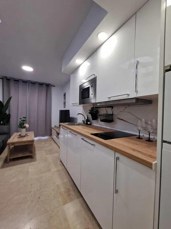 Imagen 6 Ático en venta en Benalmádena / A 250 metros del Mediterráneo  