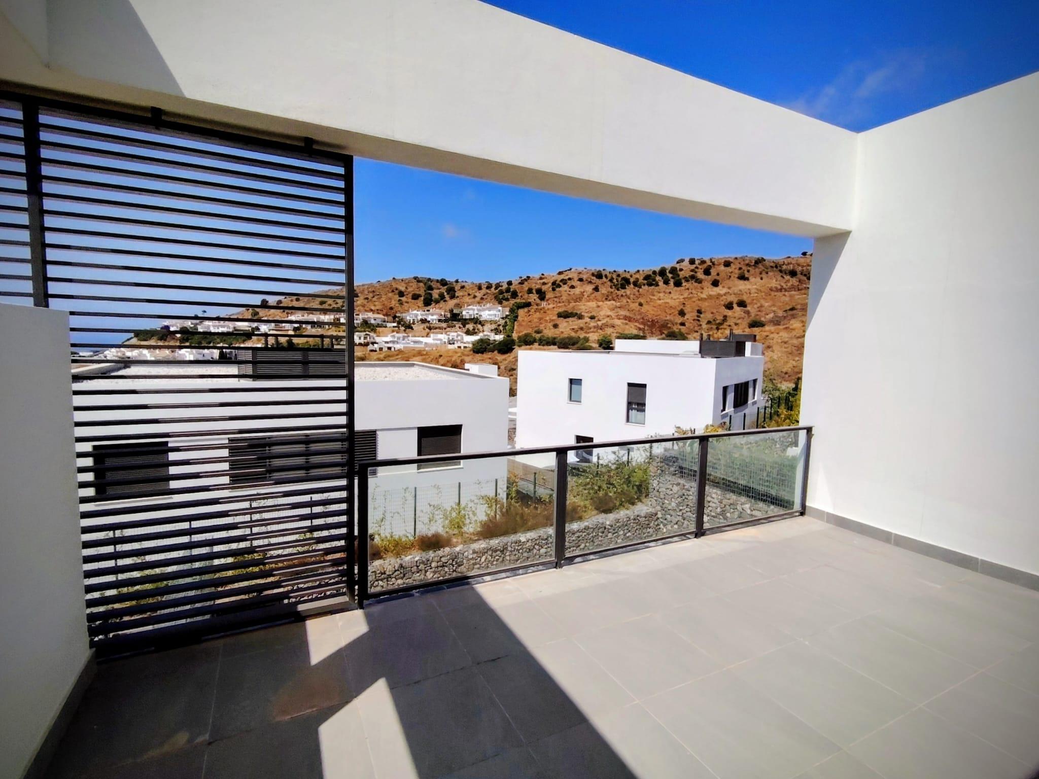 Imagen 14 Casa Adosada en venta en Mijas / Cerca de la autopista ap-7 urbanizacion Riviera Sol