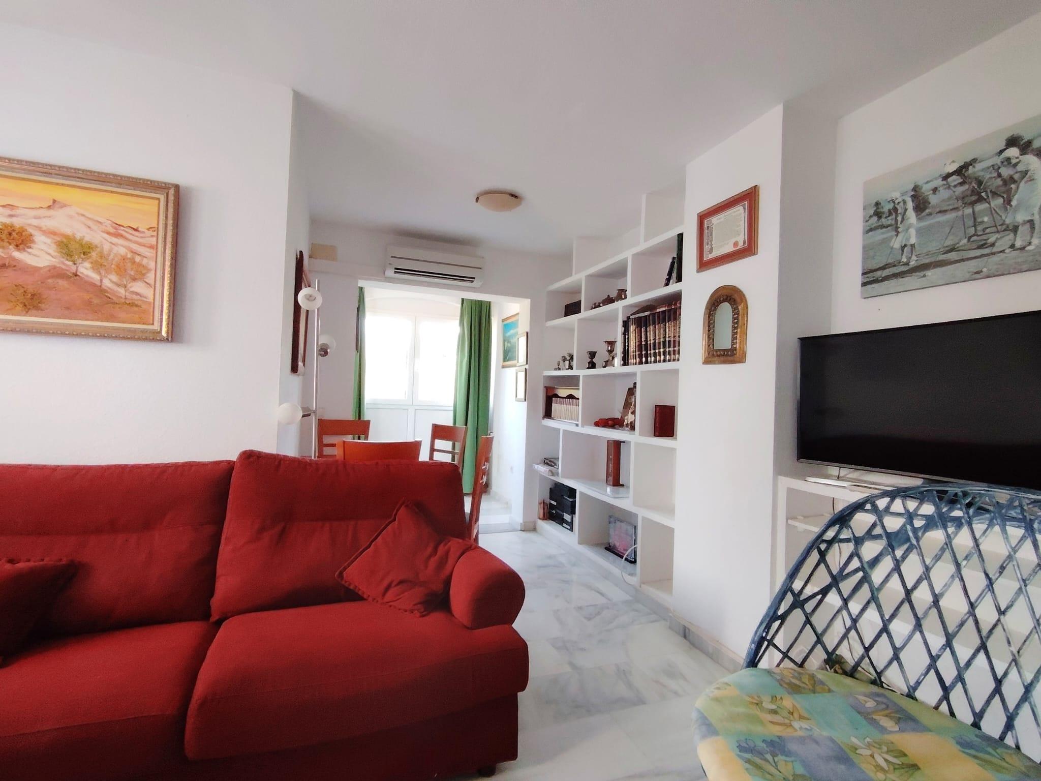 Imagen 3 Apartamento en venta en Benalmádena / A metros del Mediterráneo 