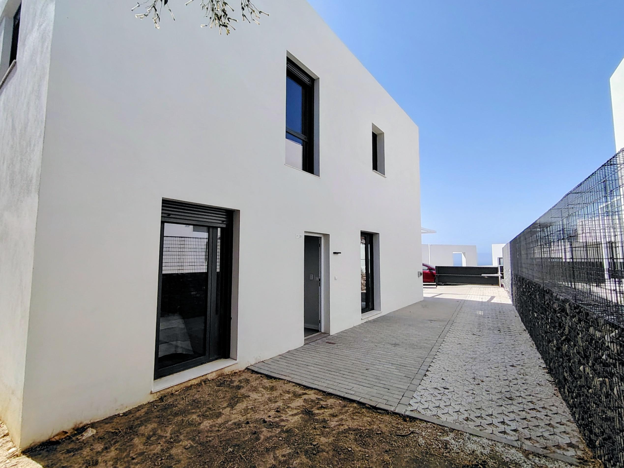 Imagen 22 Casa Pareada en venta en Mijas / Ubicada a solo 5 minutos de la playa y La Cala de Mijas