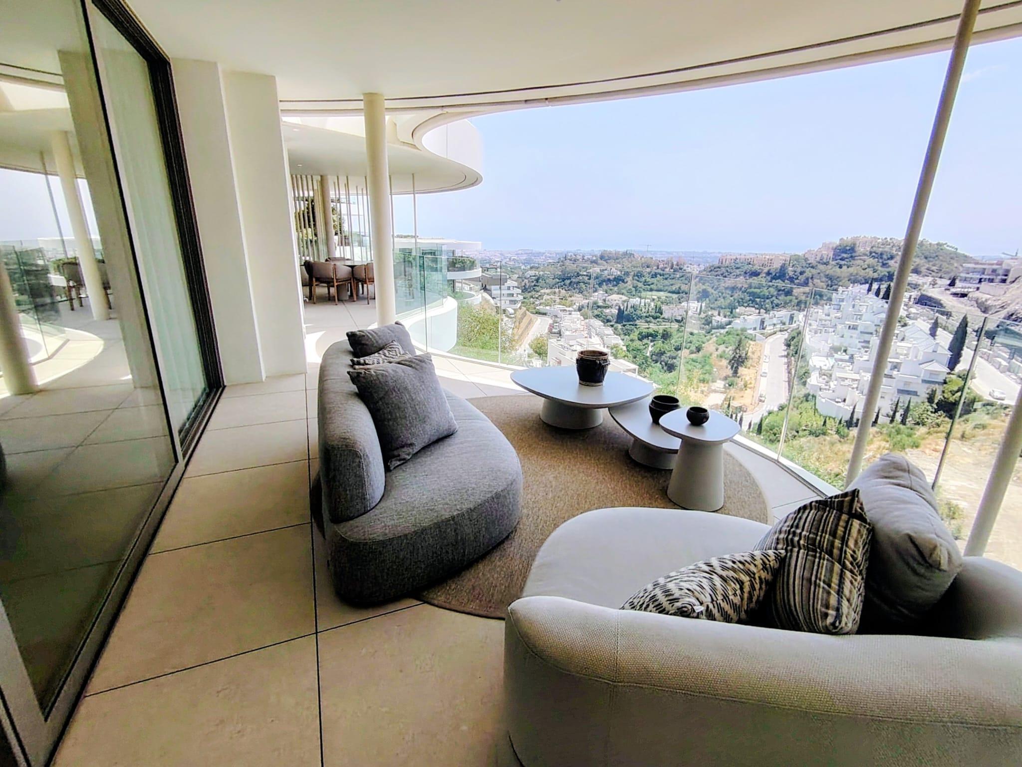 Imagen 1 Apartamento en venta en Benahavís / En Benahavis ubicado entre Marbella La Zagaleta