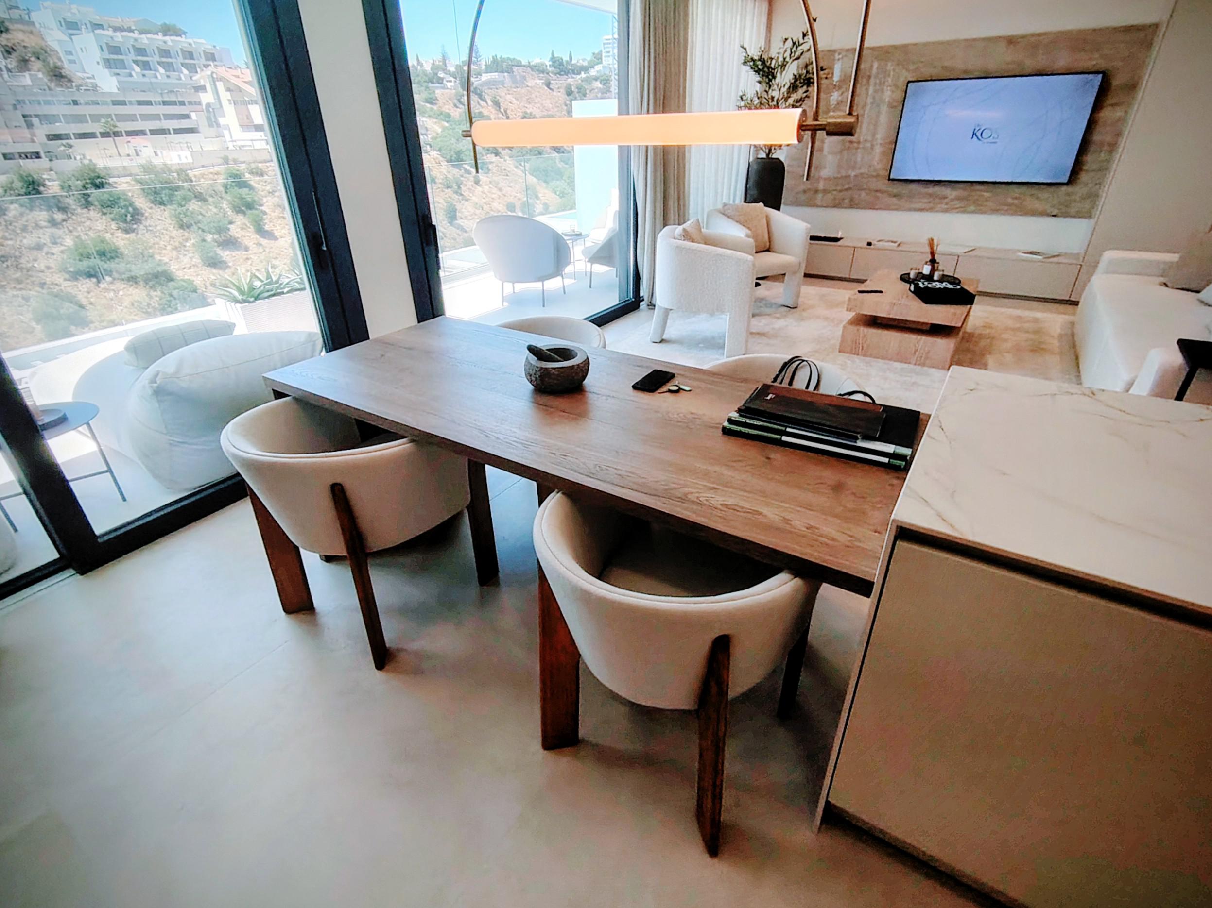 Imagen 9 Casa Adosada en venta en Fuengirola / A pocos metros de la estacion del Renfe Carabajal