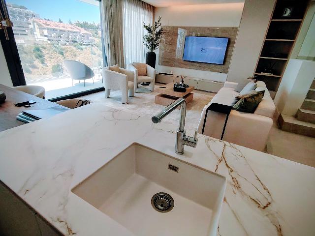 Imagen 8 Inmueble 305162 - Casa Adosada en venta en Fuengirola / A pocos metros de la estacion del Renfe Carabajal