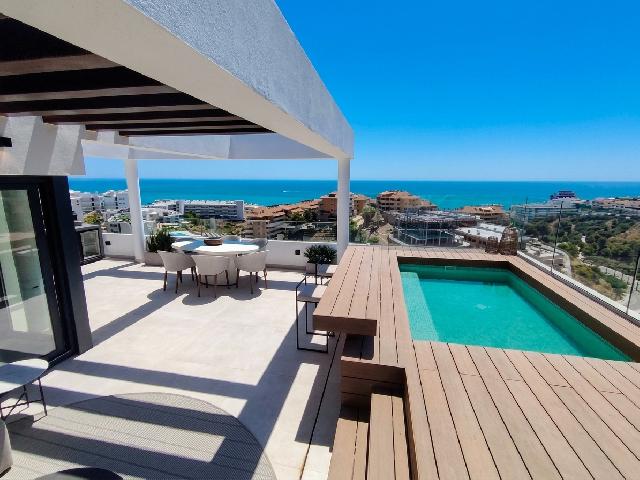 Imagen 3 Inmueble 305165 - Casa Adosada en venta en Fuengirola / A 200 mts de la estacion de tren Carvajal del Renfe