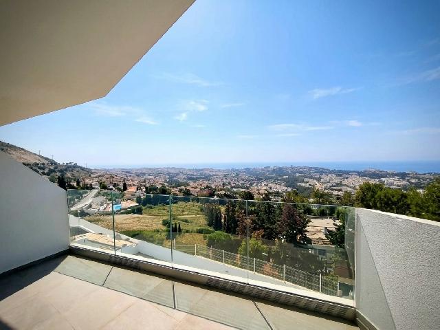 Imagen 1 Inmueble 305186 - Apartamento en venta en Benalmádena / Cerca de la autovia 