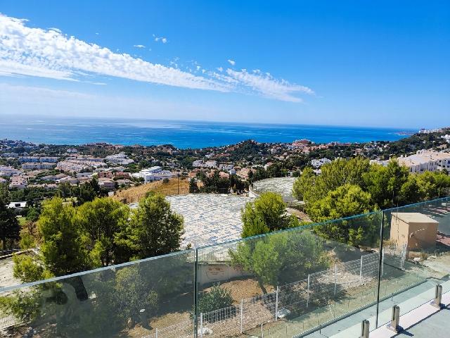 Imagen 1 Inmueble 305189 - Apartamento en venta en Benalmádena / Cerca de la autovia 