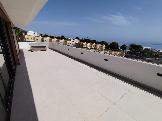 Imagen 1 Inmueble 305248 - Ático en venta en Benalmádena / En el Higueron cerca de la autovía 