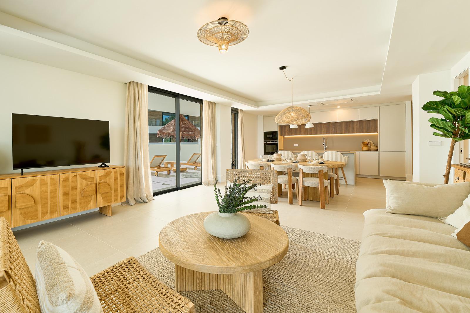 Imagen 5 Apartamento en venta en Benalmádena / En el Higueron cerca de la autovía 