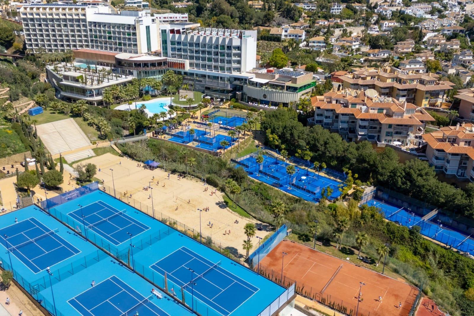 Imagen 24 Ático en venta en Fuengirola / Sobre avenida Fuengirola cerca de la Ap-7 