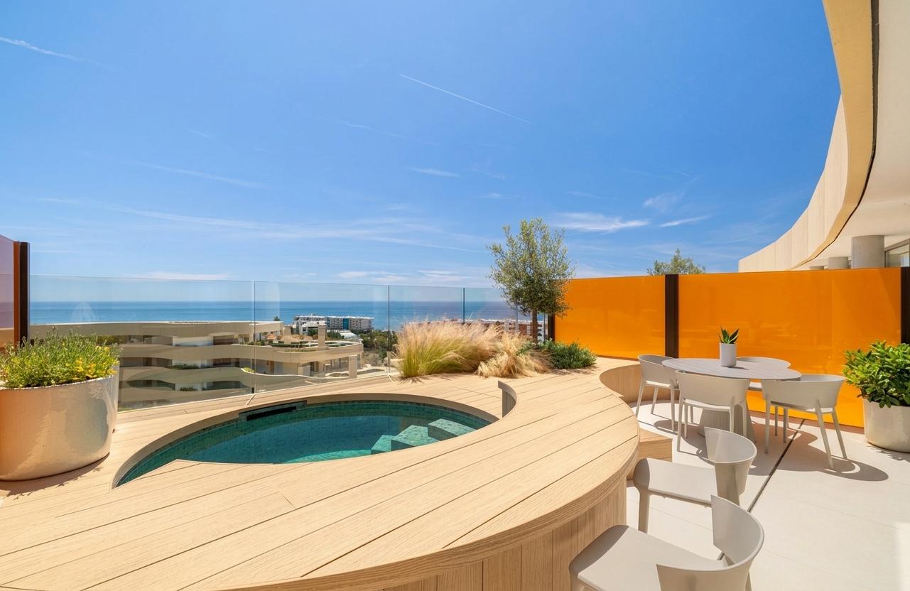 Imagen 2 Ático en venta en Benalmádena / A 5 minutos de Autovía A 7, 5 min de Playa Carvajal 