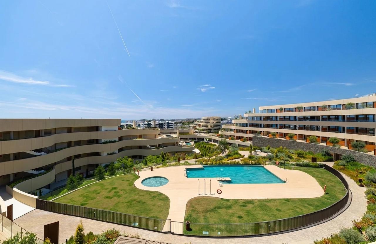 Imagen 14 Ático en venta en Benalmádena / A 5 minutos de Autovía A 7, 5 min de Playa Carvajal 