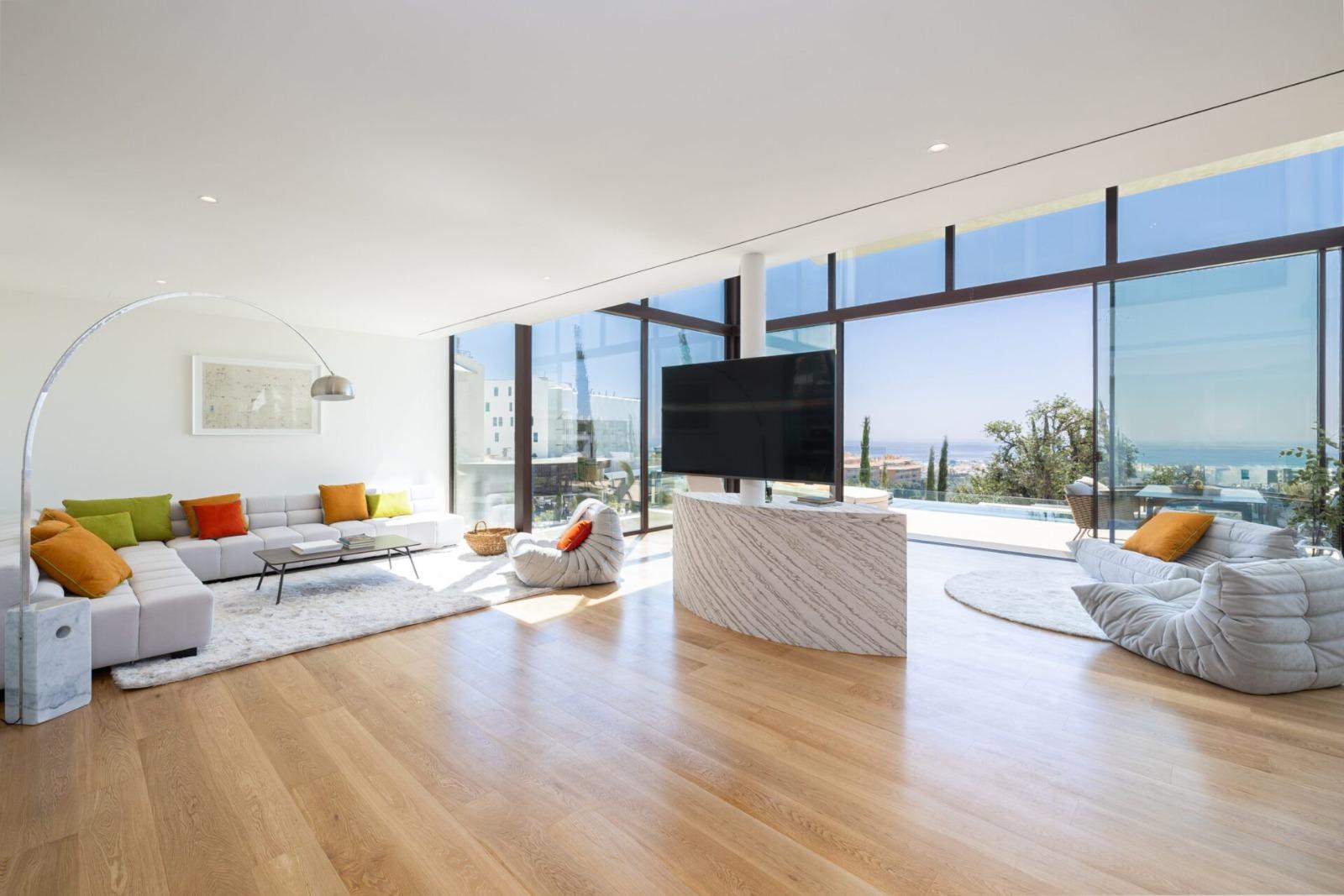 Imagen 5 Casa Adosada en venta en Benalmádena / A 5 minutos de Autovía A 7, 5 min de Playa Carvajal 