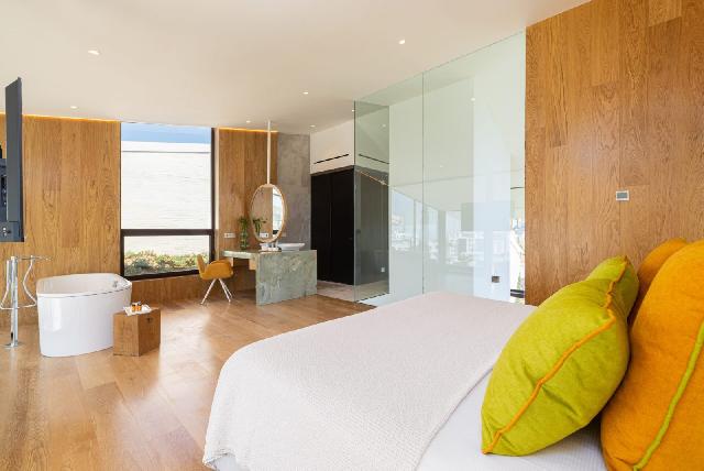 Imagen 9 Inmueble 305490 - Casa Adosada en venta en Benalmádena / A 5 minutos de Autovía A 7, 5 min de Playa Carvajal 