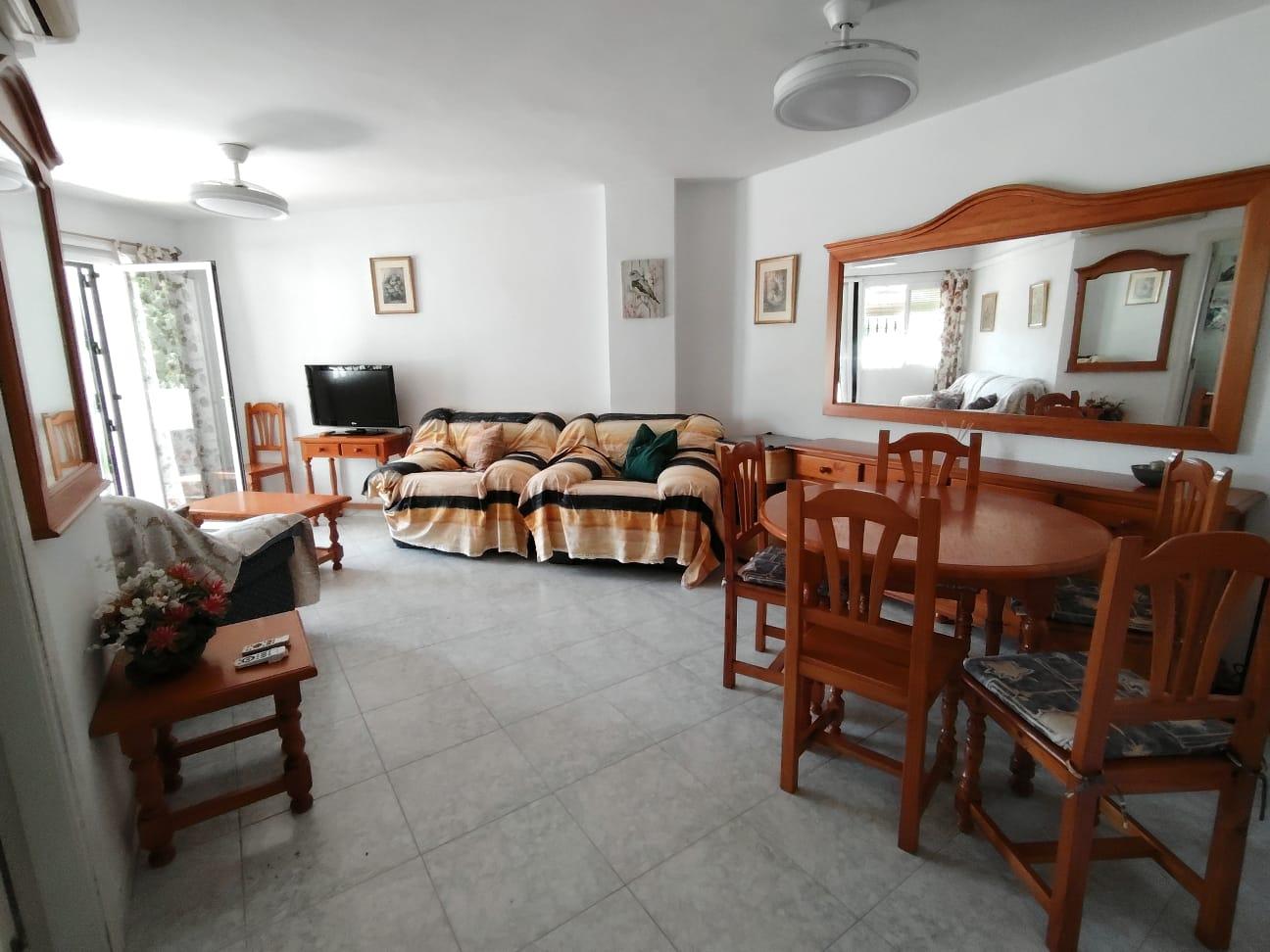Imagen 4 Apartamento en alquiler en Benalmádena / Frente a Parque La Paloma, 150 metros del mar 