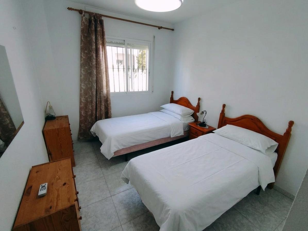 Imagen 21 Apartamento en alquiler en Benalmádena / Frente a Parque La Paloma, 150 metros del mar 