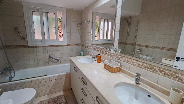 Imagen 23 Inmueble 305620 - Casa Aislada en venta en Estepona / Aminutos de playa de la Galera.