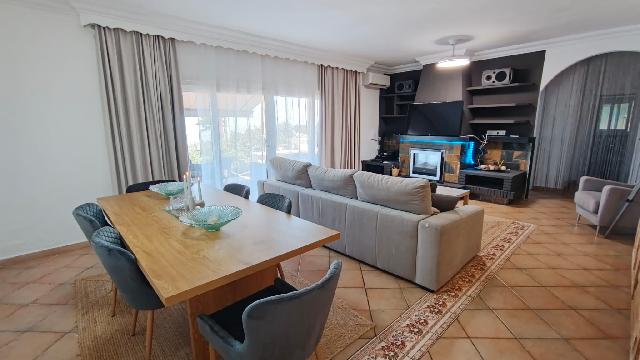 Imagen 12 Inmueble 305620 - Casa Aislada en venta en Estepona / Aminutos de playa de la Galera.