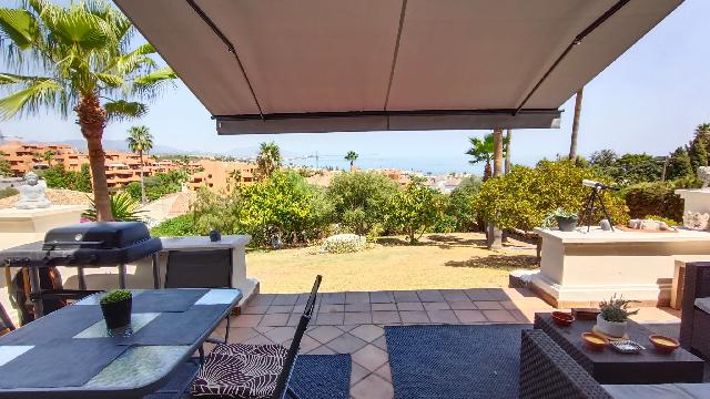 Imagen 7 Inmueble 305620 - Casa Aislada en venta en Estepona / Aminutos de playa de la Galera.