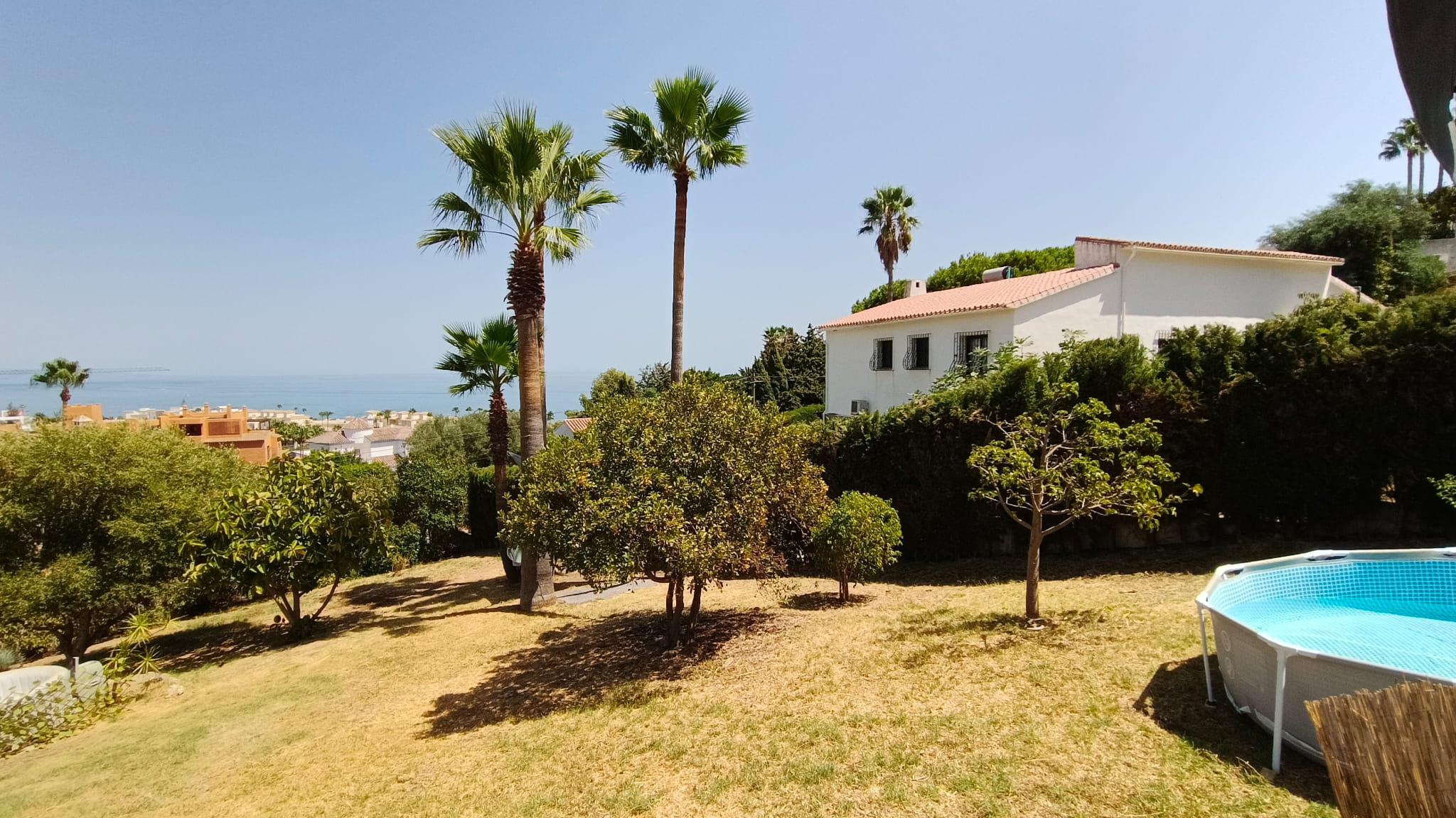 Imagen 10 Casa Aislada en venta en Estepona / Aminutos de playa de la Galera.