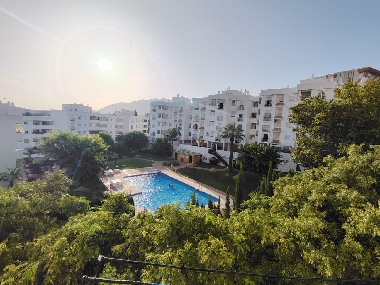 Imagen 1 Estudio en venta en Benalmádena / A 100 metros de Parque la paloma y 200 del Mar 