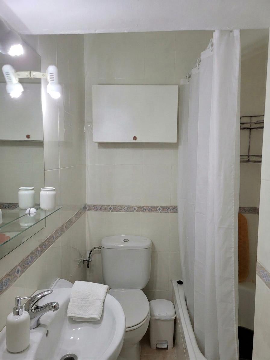 Imagen 10 Estudio en venta en Benalmádena / A 100 metros de Parque la paloma y 200 del Mar 