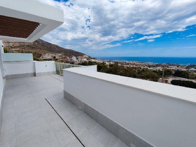 Imagen 2 Inmueble 305725 - Ático en venta en Benalmádena / A metros del centro de Benalmadena Pueblo