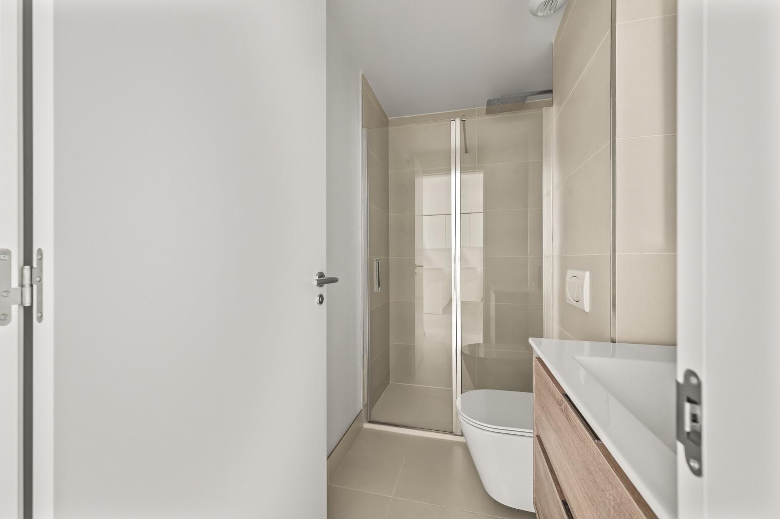 Imagen 11 Ático en venta en Fuengirola / A 5 minutos de la playa, montaña y acceso rápido a A7. 