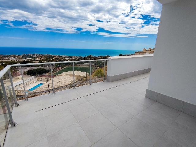Imagen 1 Inmueble 305746 - Ático en venta en Benalmádena / A metros del centro de Benalmadena Pueblo