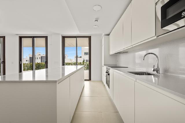 Imagen 1 Inmueble 305749 - Planta Baja en venta en Fuengirola / A 5 minutos de la playa, montaña y acceso rápido a A7. 