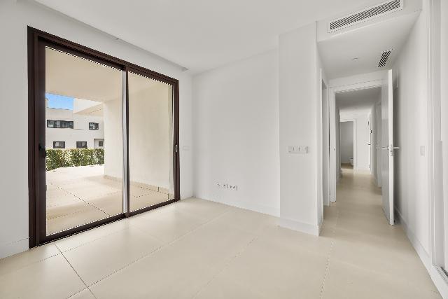 Imagen 5 Inmueble 305749 - Planta Baja en venta en Fuengirola / A 5 minutos de la playa, montaña y acceso rápido a A7. 