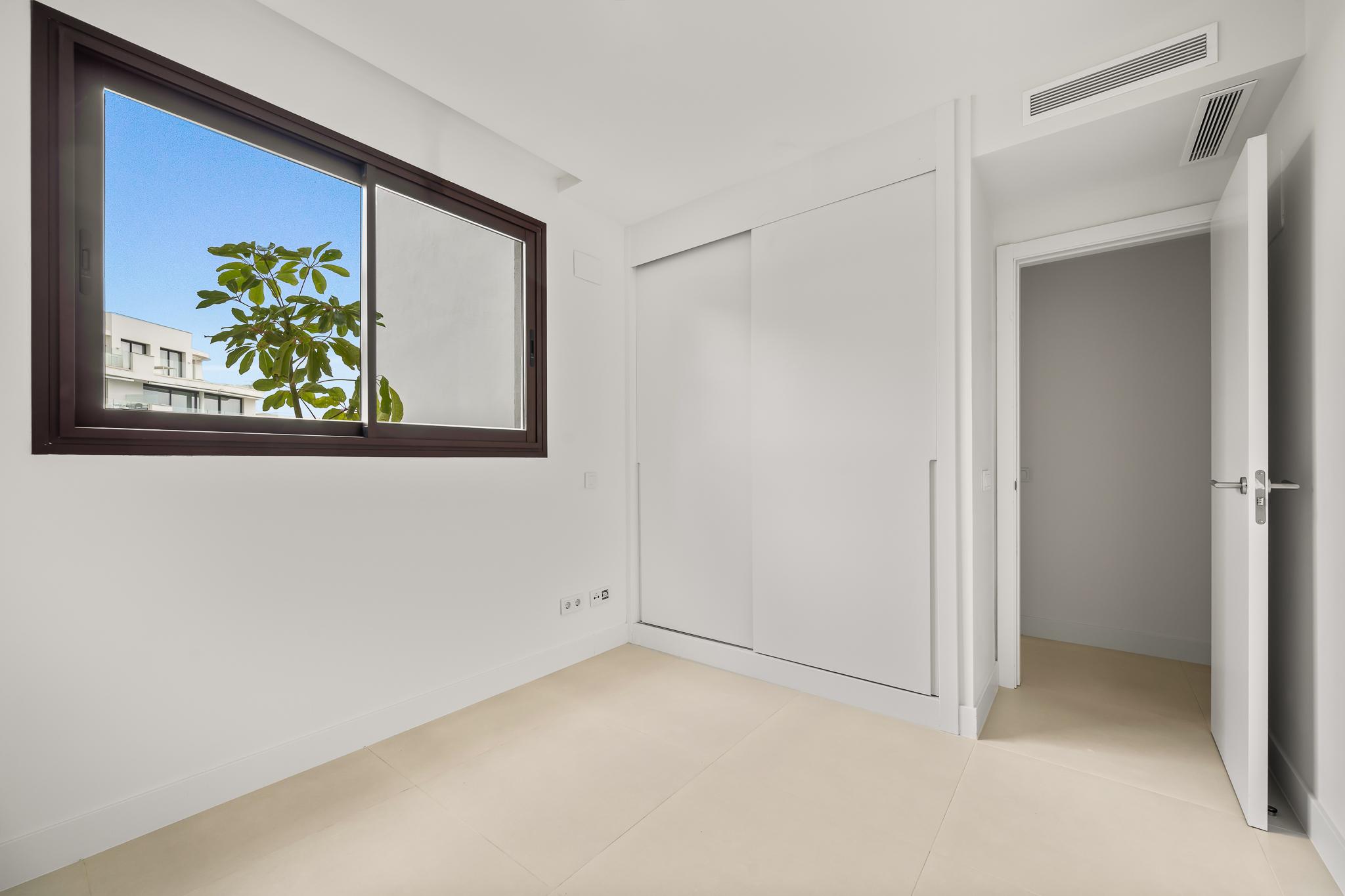 Imagen 7 Planta Baja en venta en Fuengirola / A 5 minutos de la playa, montaña y acceso rápido a A7. 