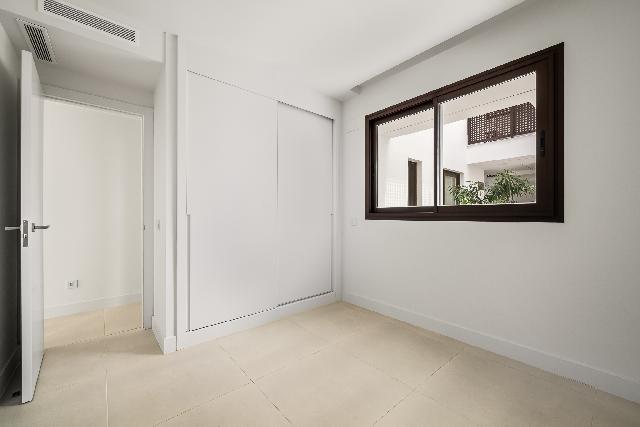 Imagen 6 Inmueble 305749 - Planta Baja en venta en Fuengirola / A 5 minutos de la playa, montaña y acceso rápido a A7. 