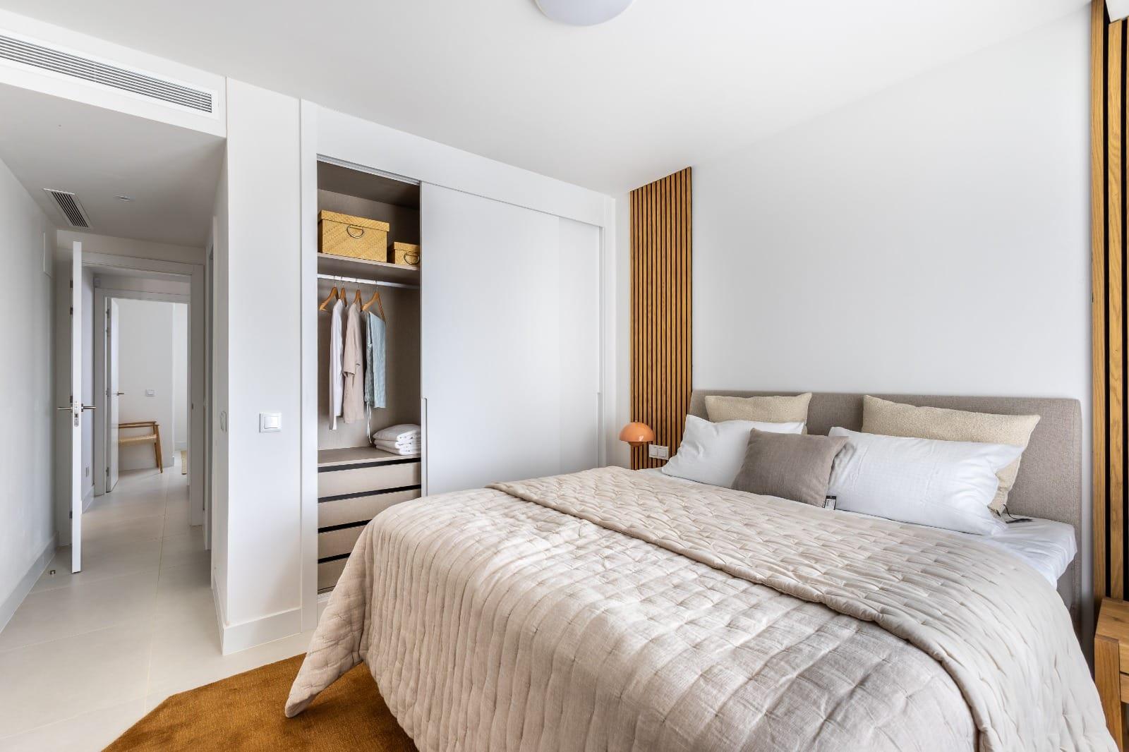 Imagen 17 Apartamento en venta en Fuengirola / Sobre avenida Fuengirola entre la Ap-7 y el mar.