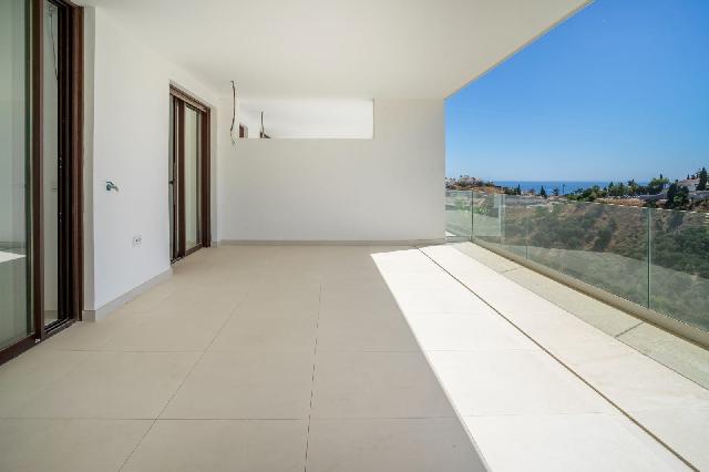 Imagen 2 Inmueble 305765 - Planta Baja en venta en Fuengirola / A minutos andando de la estación del Renfe Carbajal