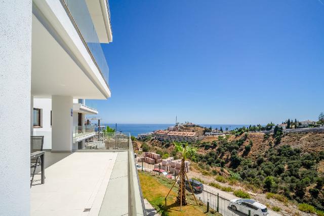 Imagen 1 Inmueble 305765 - Planta Baja en venta en Fuengirola / A minutos andando de la estación del Renfe Carbajal