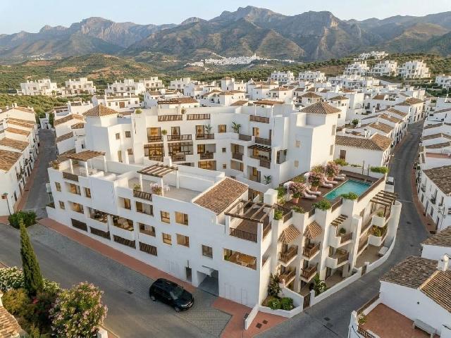 Imagen 1 Inmueble 306052 - Apartamento en venta en Benahavís / En el centro de Benahavis 