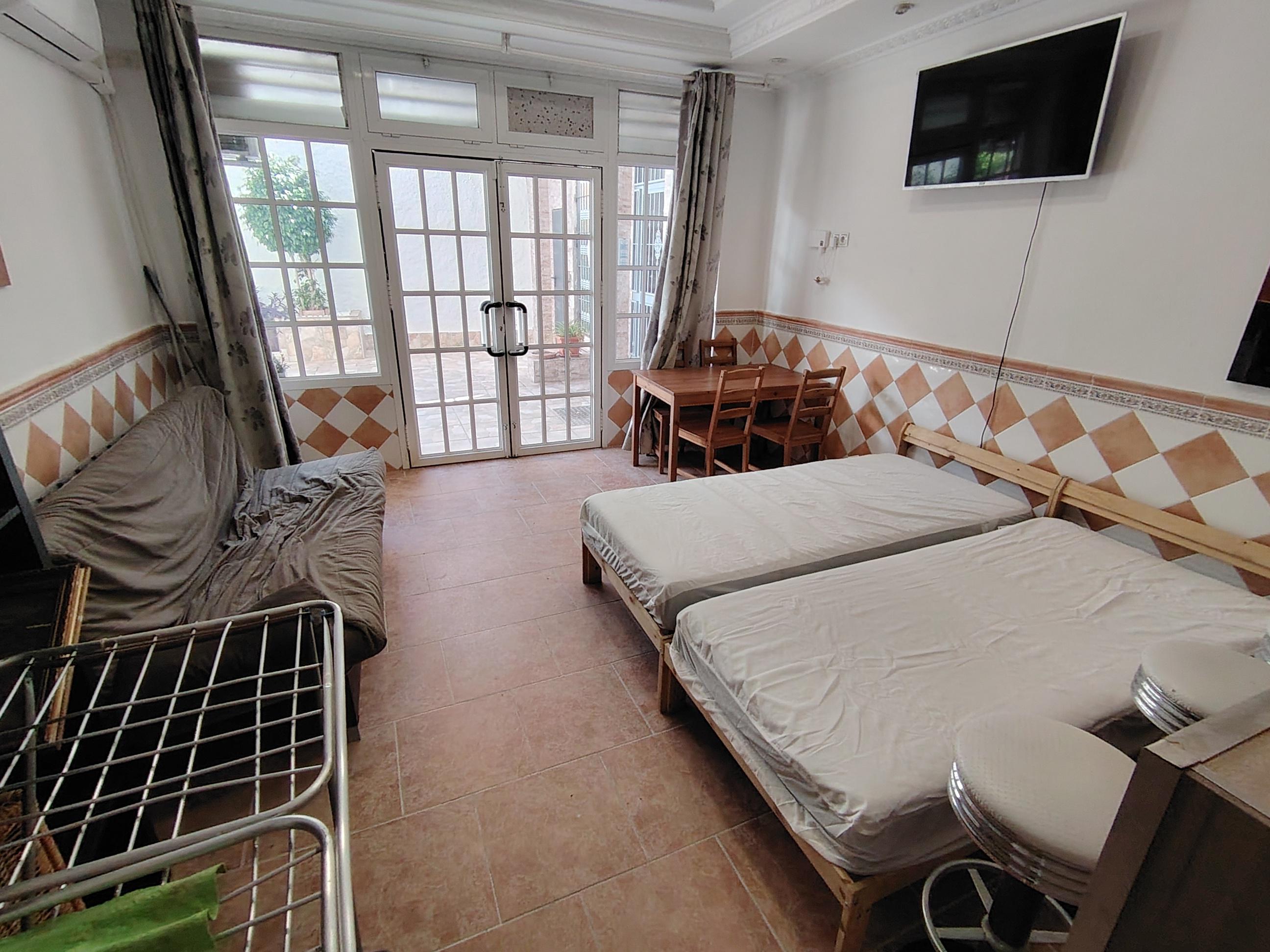 Imagen 18 Local Comercial en venta en Torremolinos / Cerca del centro de torremolinos
