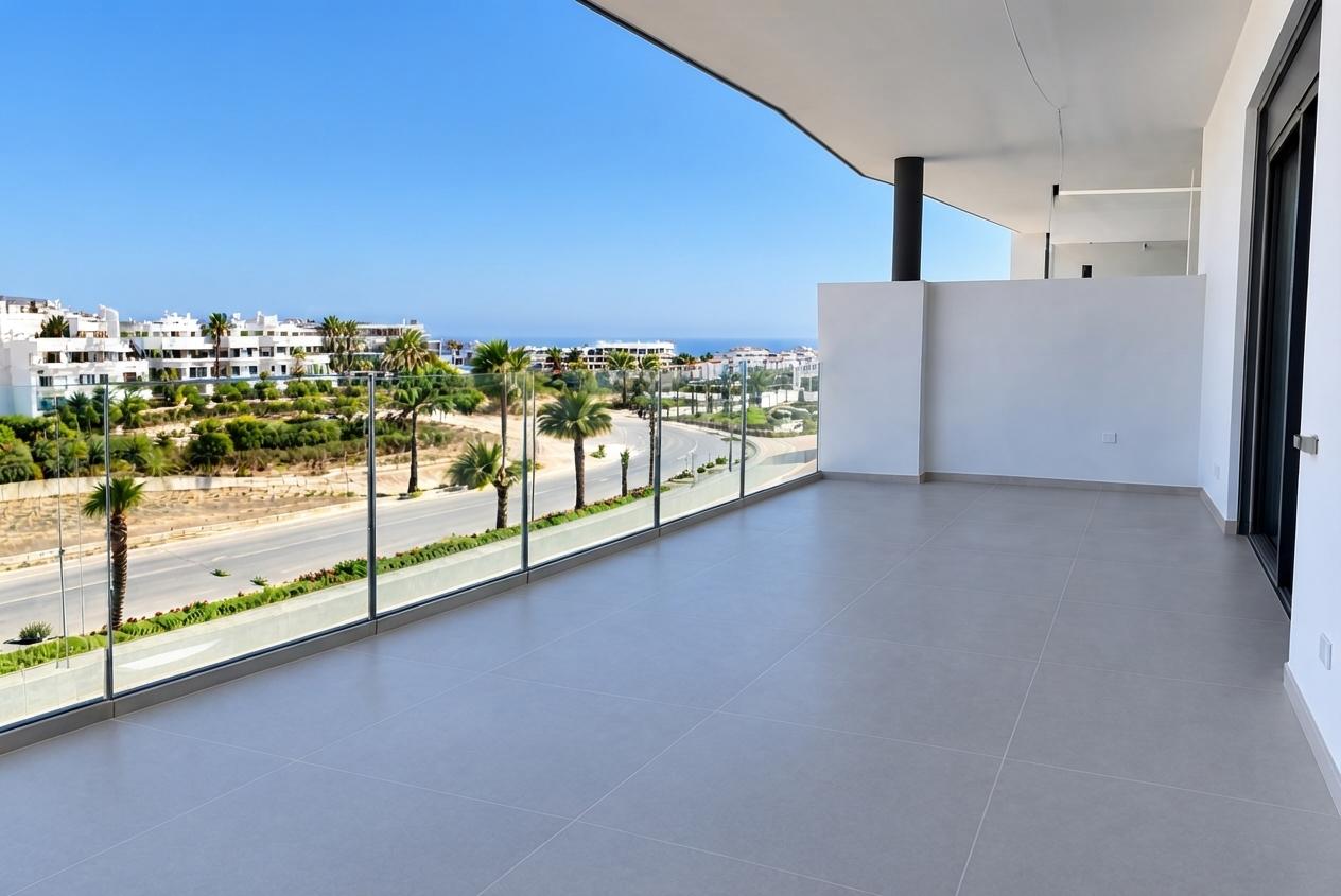 Imagen 1 Planta Baja en venta en Fuengirola / A minutos andando de la estación del Renfe Carbajal