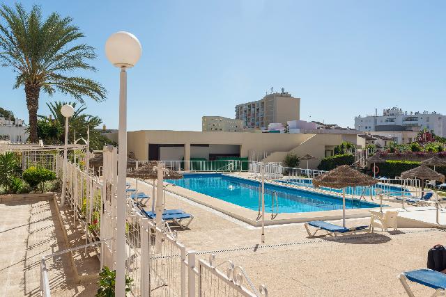 Imagen 3 Inmueble 306472 - Apartamento en venta en Torremolinos / A 800 metros del mar de la playa del Lido