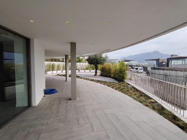 Imagen 4 Inmueble 306576 - Planta Baja en venta en Benahavís / Calle Islas Marianas, Benahavis