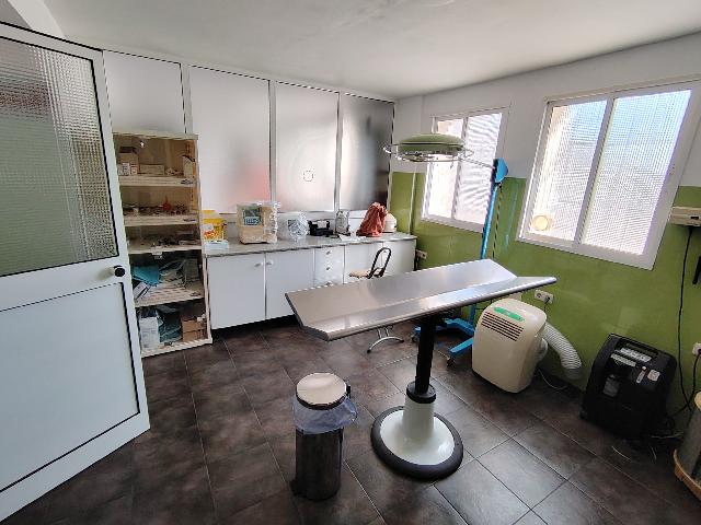 Imagen 10 Inmueble 306582 - Local Comercial en venta en Benalmádena / En el centro de Arroyo de la Miel.