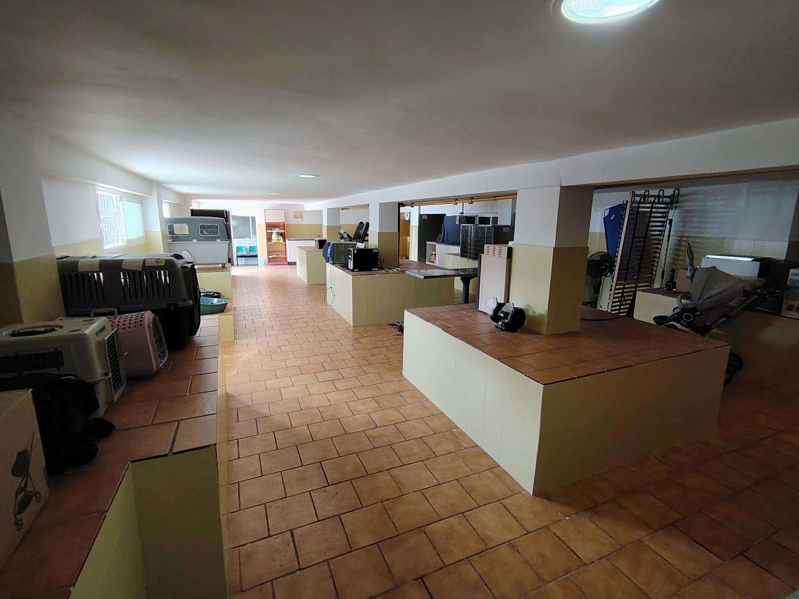 Imagen 2 Local Comercial en venta en Benalmádena / En el centro de Arroyo de la Miel.
