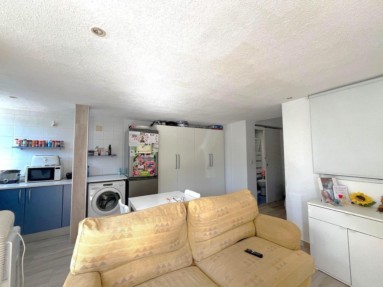 Imagen 6 Local Comercial en venta en Benalmádena / En el centro de Arroyo de la Miel.