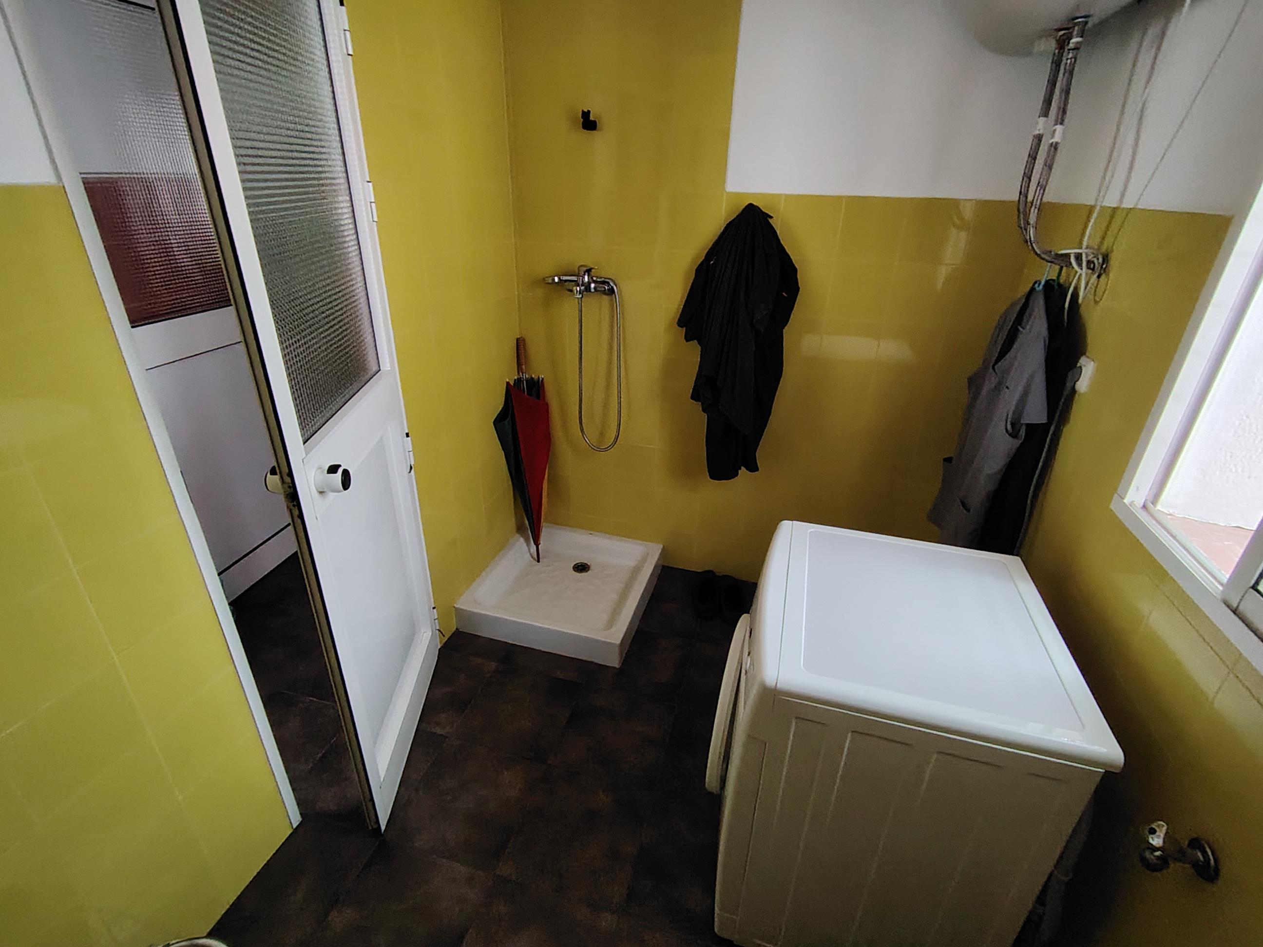 Imagen 19 Local Comercial en venta en Benalmádena / En el centro de Arroyo de la Miel.