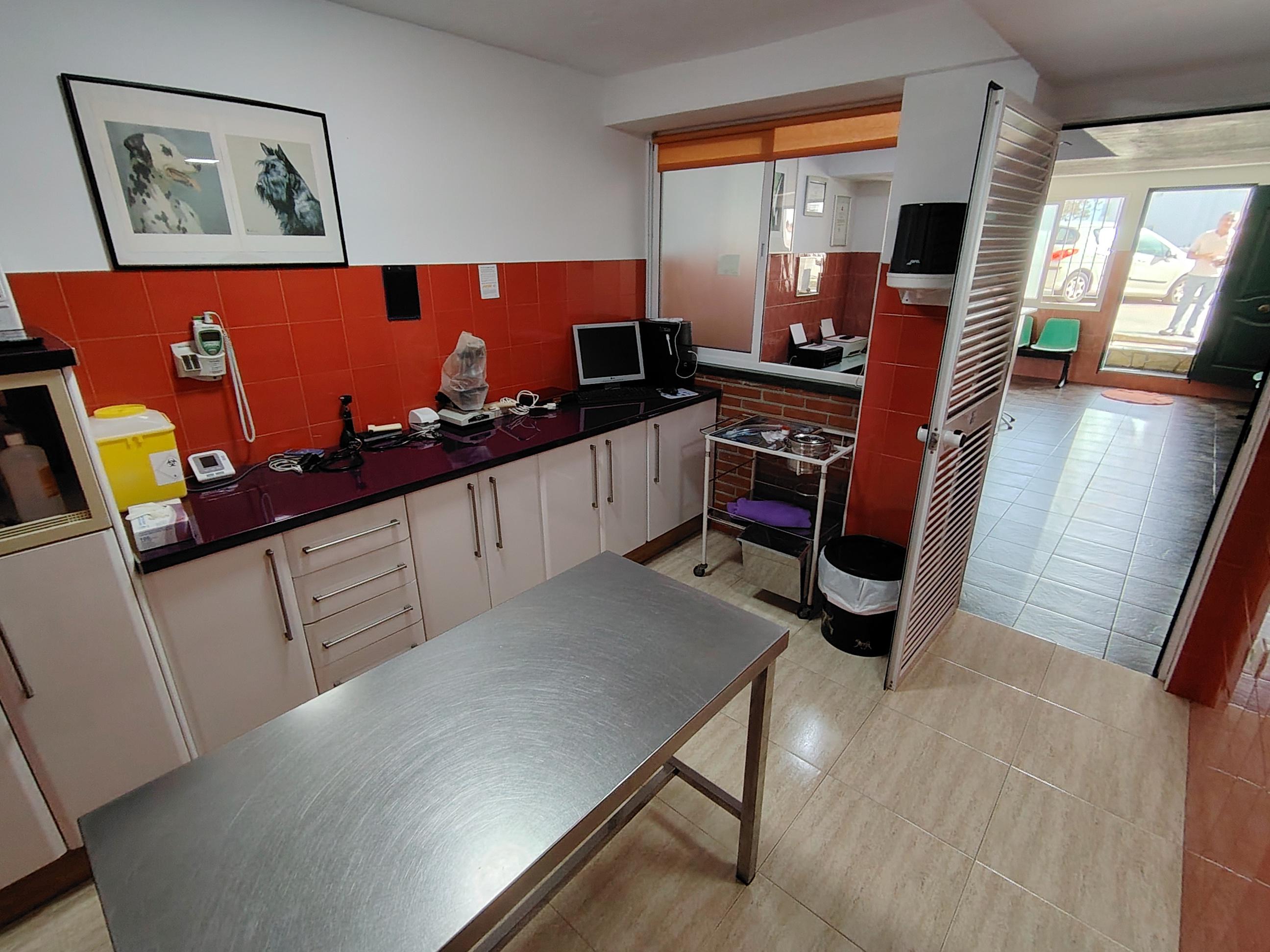 Imagen 20 Local Comercial en venta en Benalmádena / En el centro de Arroyo de la Miel.