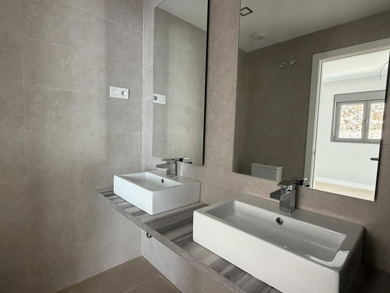 Imagen 15 Apartamento en venta en Benalmádena / Cerca del centro de Benalmadena Pueblo
