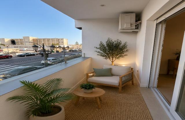 Imagen 2 Inmueble 306720 - Apartamento en venta en Benalmádena / A 100 metros de playa La Carihuela 